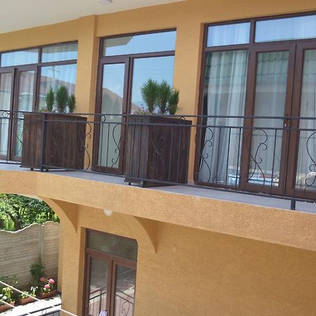 Guest House Madonna Kobuleti Dış mekan fotoğraf