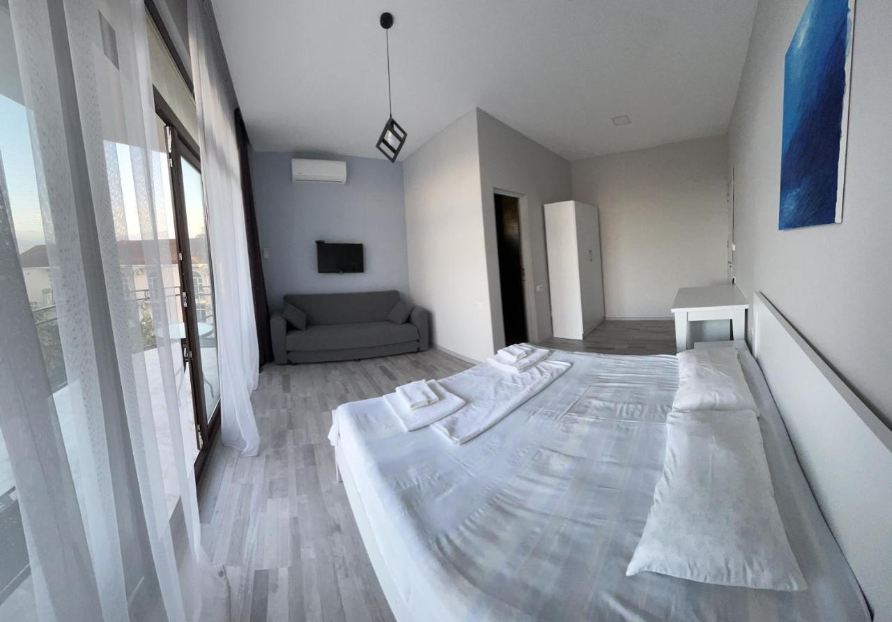 Guest House Madonna Kobuleti Dış mekan fotoğraf